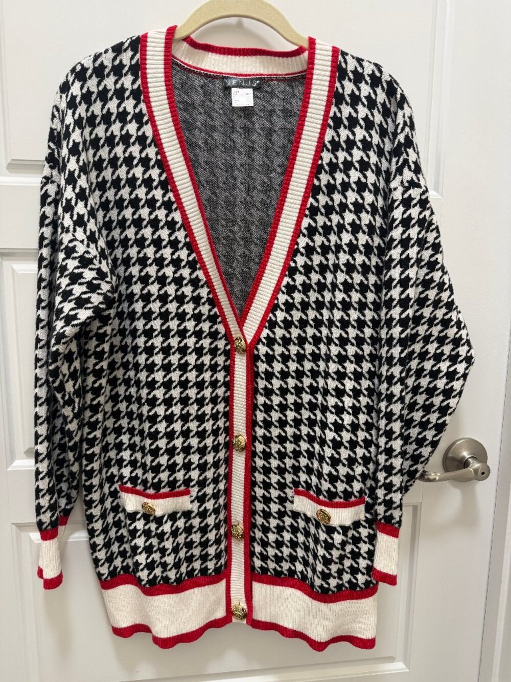 VENUS Houndstooth Cardigan Sweater Red Black White Gold Buttons *Never Worn*